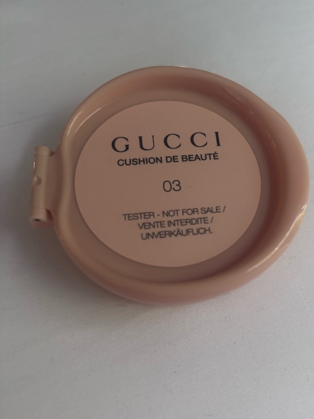 Gucci Compact Cushion de Beauté in Nude Pink 03
